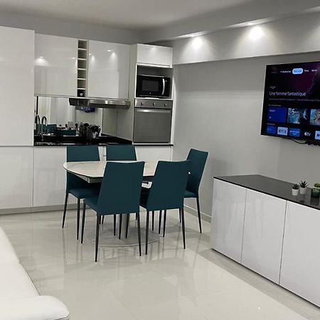 Cannes Pointe Croisette : Superbe Logement Vue Mer Exteriér fotografie